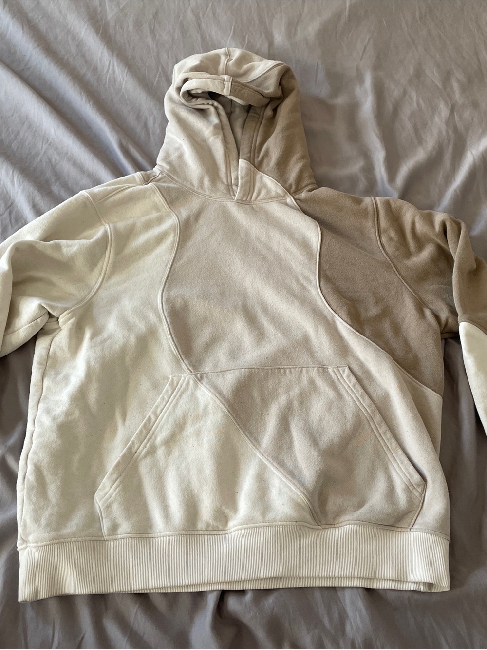 ALO Yoga Making Waves Two-Tone Cream & Tan Hooded Pullover